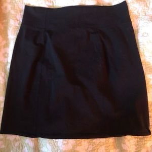 ATHLETA Black cute knit skirt Size LT
